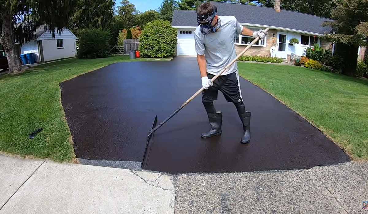 Asphalt Driveway Installation